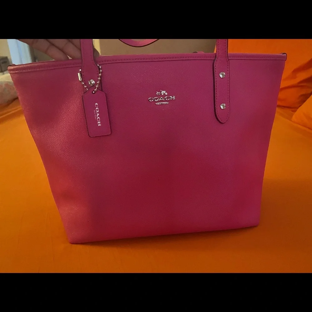 Coach tote and wallet set. Smoke free home. - Picture 3 of 9